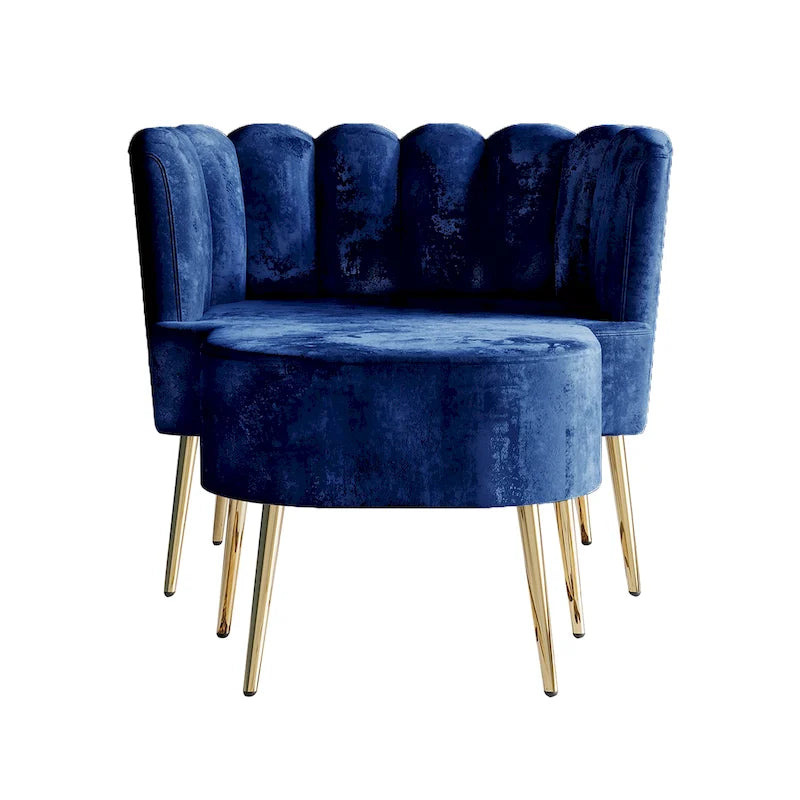 Luxe gestoffeerde fauteuil van fluweel met voetenbank