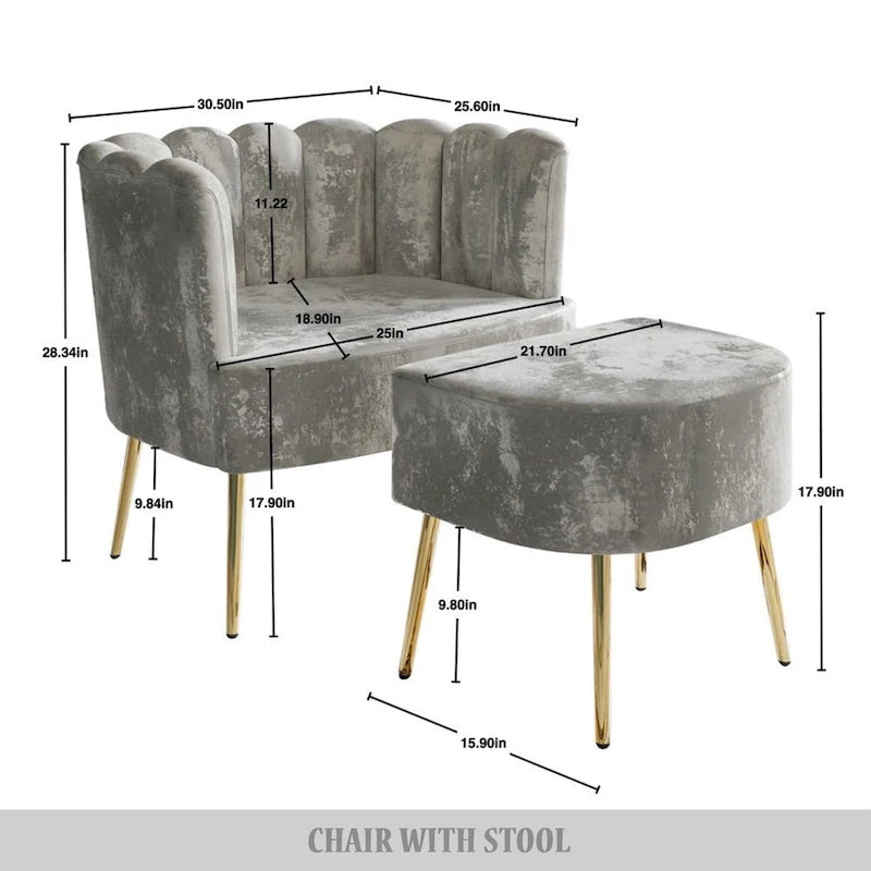 Luxe gestoffeerde fauteuil van fluweel met voetenbank
