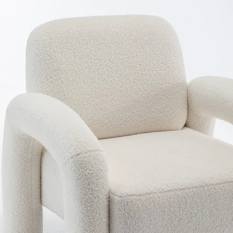 Poltrona d'accento imbottita dal design moderno e unico per il soggiorno