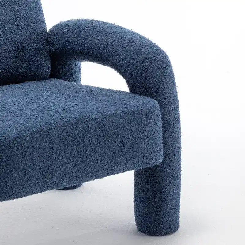 Poltrona d'accento imbottita dal design moderno e unico per il soggiorno