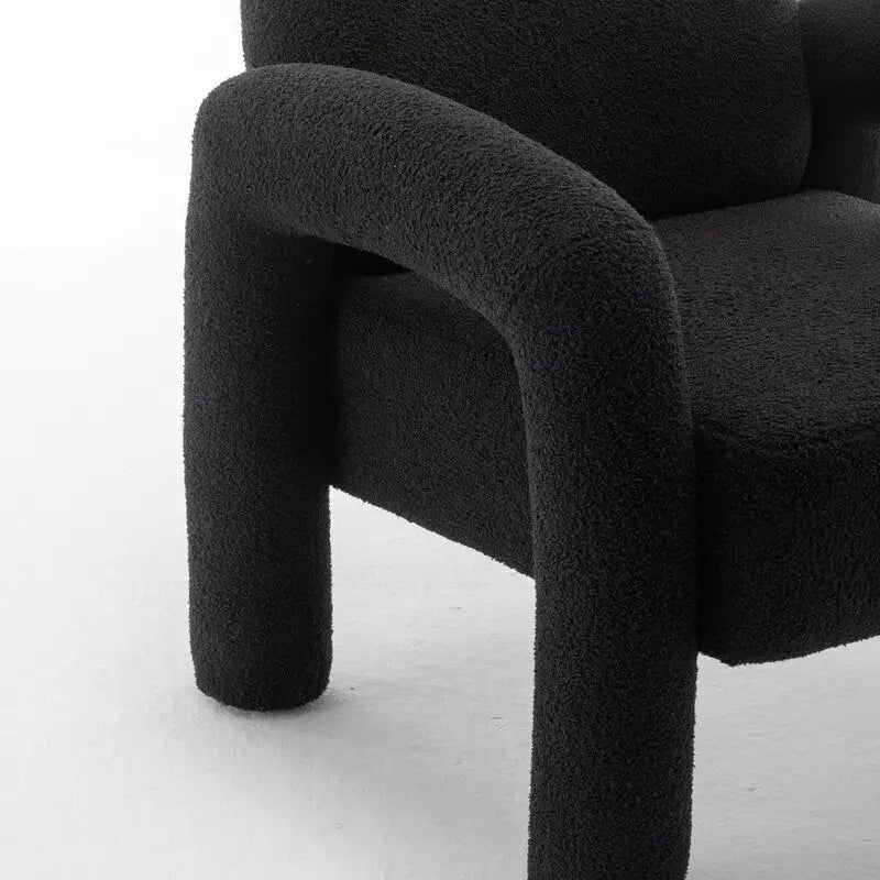 Poltrona d'accento imbottita dal design moderno e unico per il soggiorno