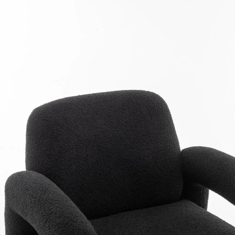 Poltrona d'accento imbottita dal design moderno e unico per il soggiorno