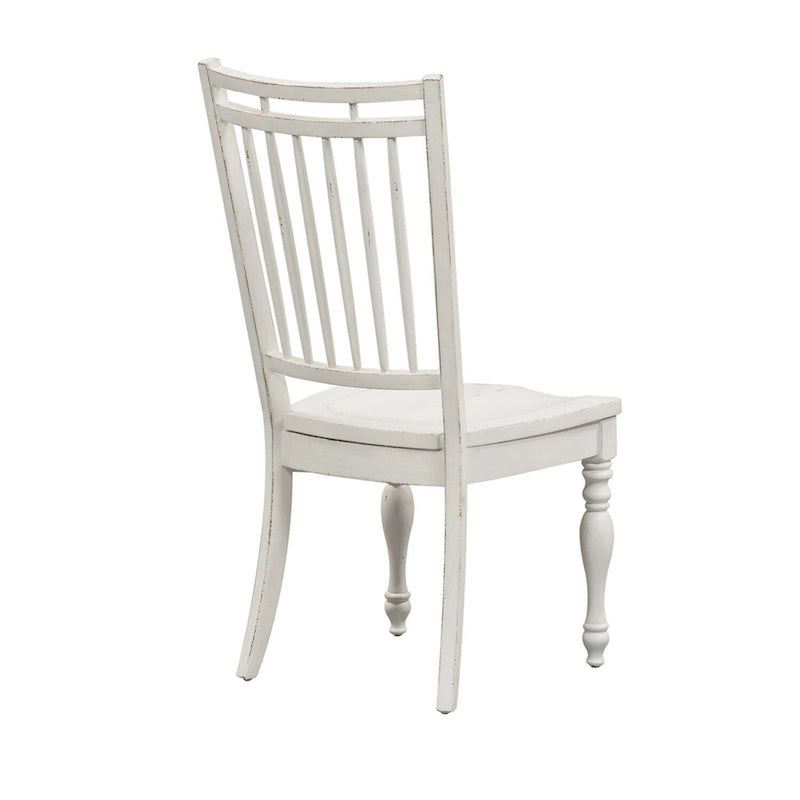 Sedia laterale con schienale a fusi in legno dall'aspetto invecchiato, bianco antico (set di 2)
