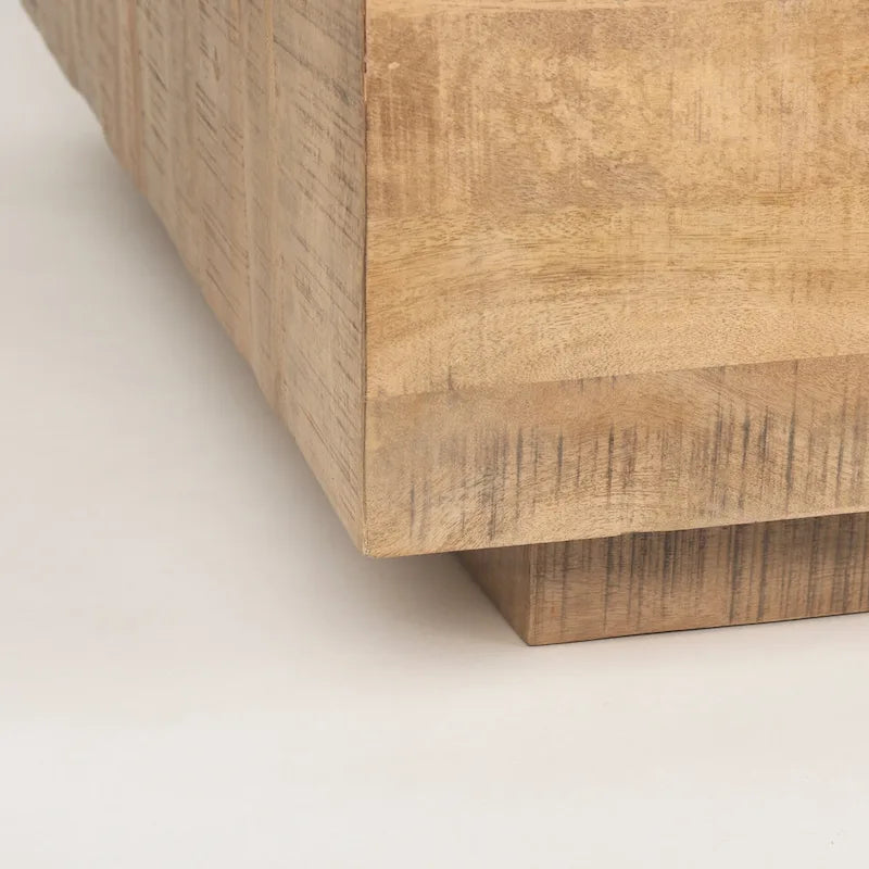 Quadratischer schwebender Couchtisch aus Massivholz